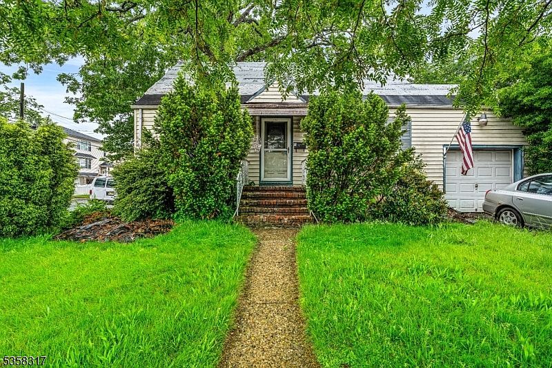 801 Clark St Linden, NJ 07036 - Thumbnail 4