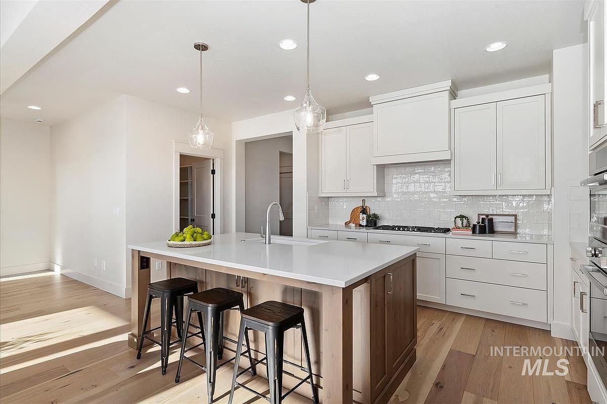 9440 S Egg Harbor Ave Kuna, ID 83634 - Thumbnail 4