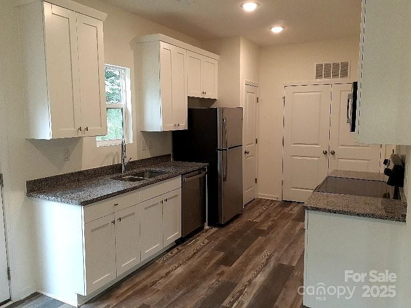 224 Nelson Ave Charlotte, NC 28216 - Thumbnail 4