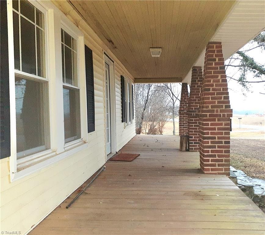 2444 N Stokes School Rd Danbury, NC 27016 - Thumbnail 4