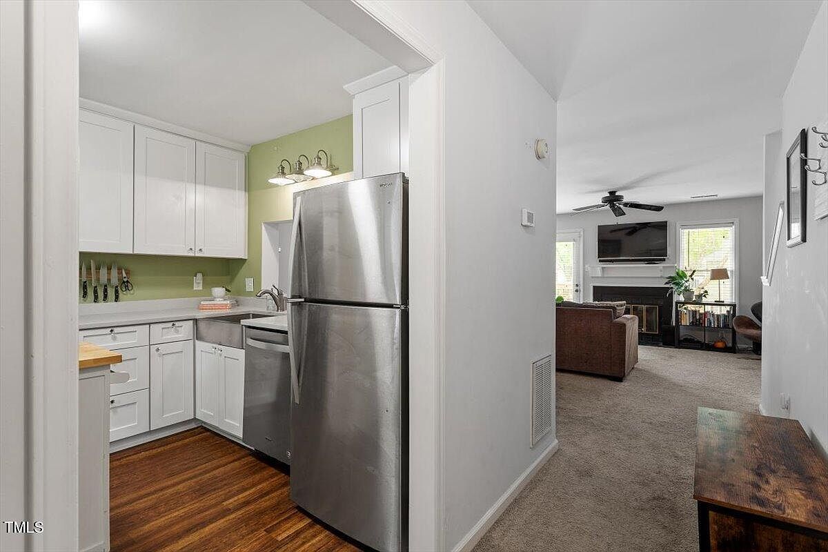 4617 Fawnbrook Cir Raleigh, NC 27612 - Thumbnail 4