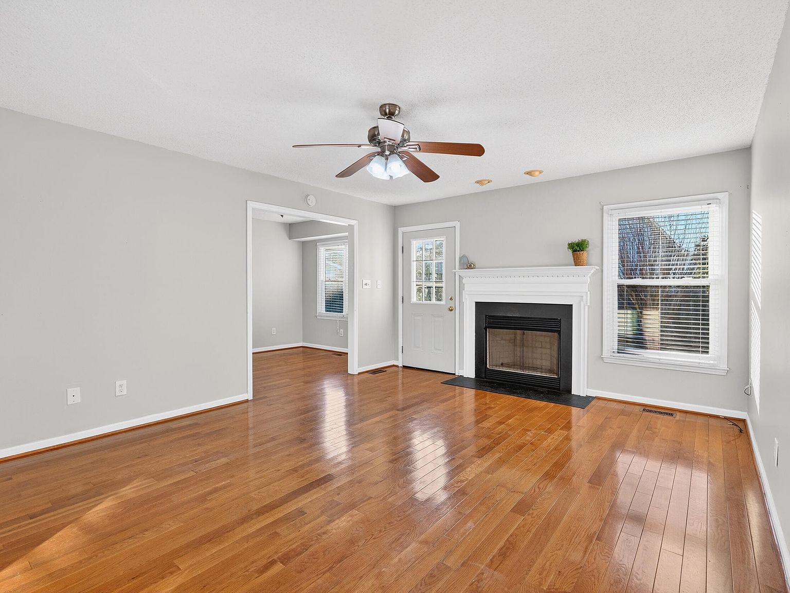 234 Cambridge Dr Angier, NC 27501 - Thumbnail 4