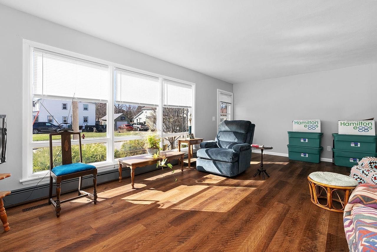 13 Mechanic St Edgerton, WI 53534 - Thumbnail 4