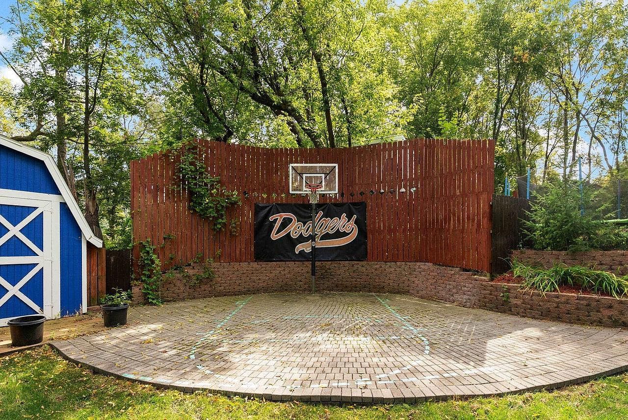 222 Grove St Ridgeway, WI 53582 - Thumbnail 4