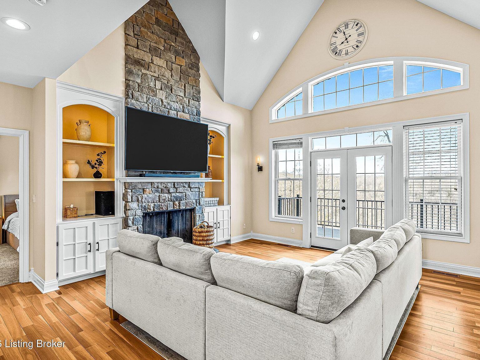 457 Grand Ave Shepherdsville, KY 40165 - Thumbnail 4