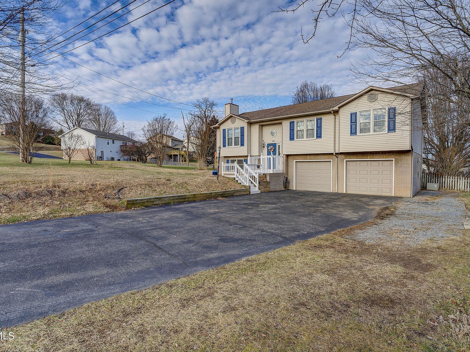 134 Tucker Ln Johnson City, TN 37601 - Thumbnail 4