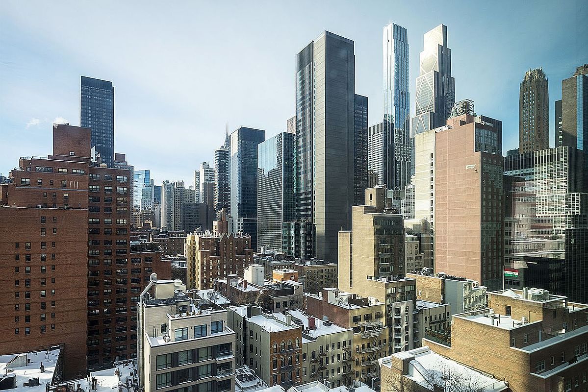 250 E 53rd St APT 1601 New York, NY 10022 - Thumbnail 4