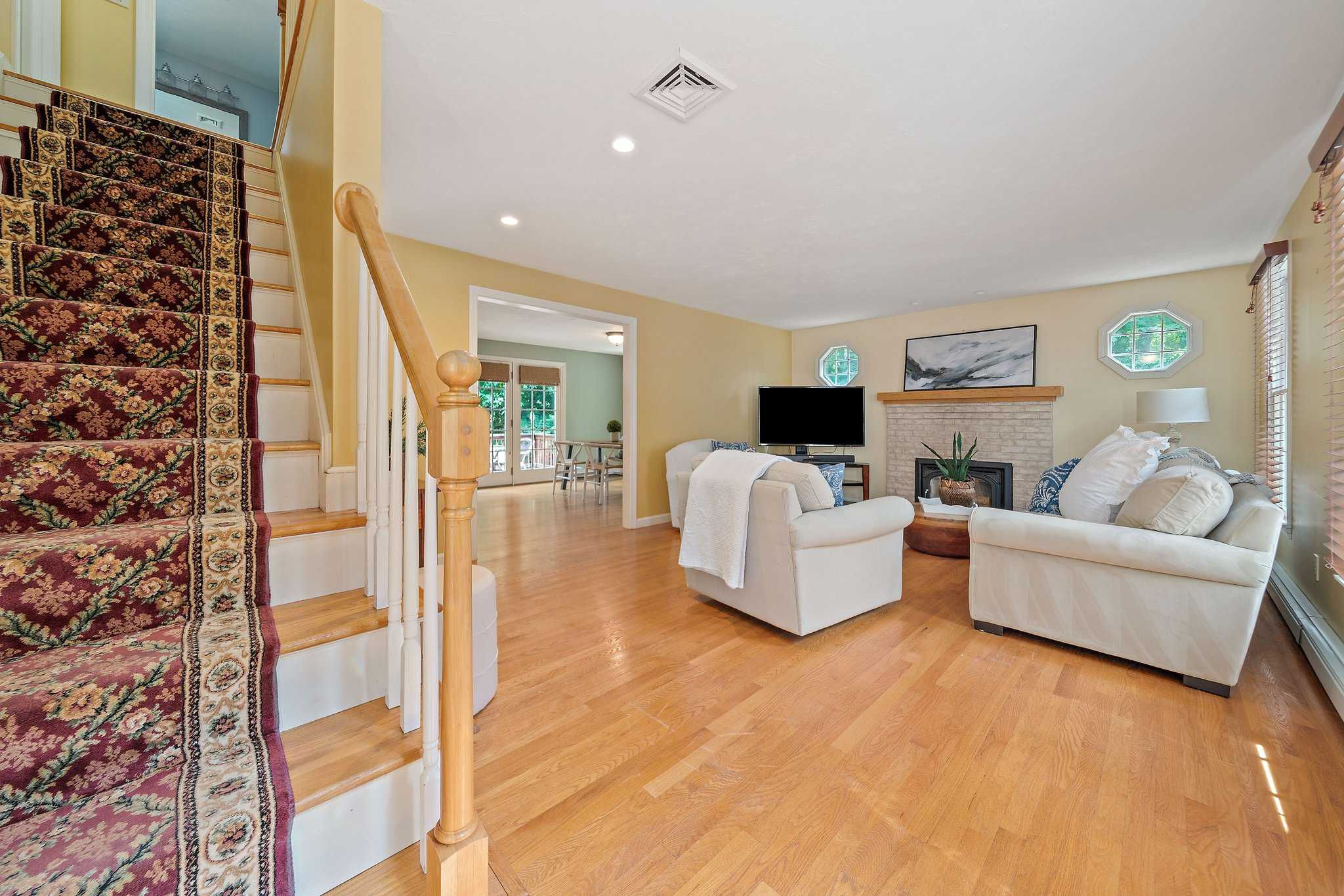 25 Virginia Drive, Hanover, MA, USA, 2339 - Thumbnail 4