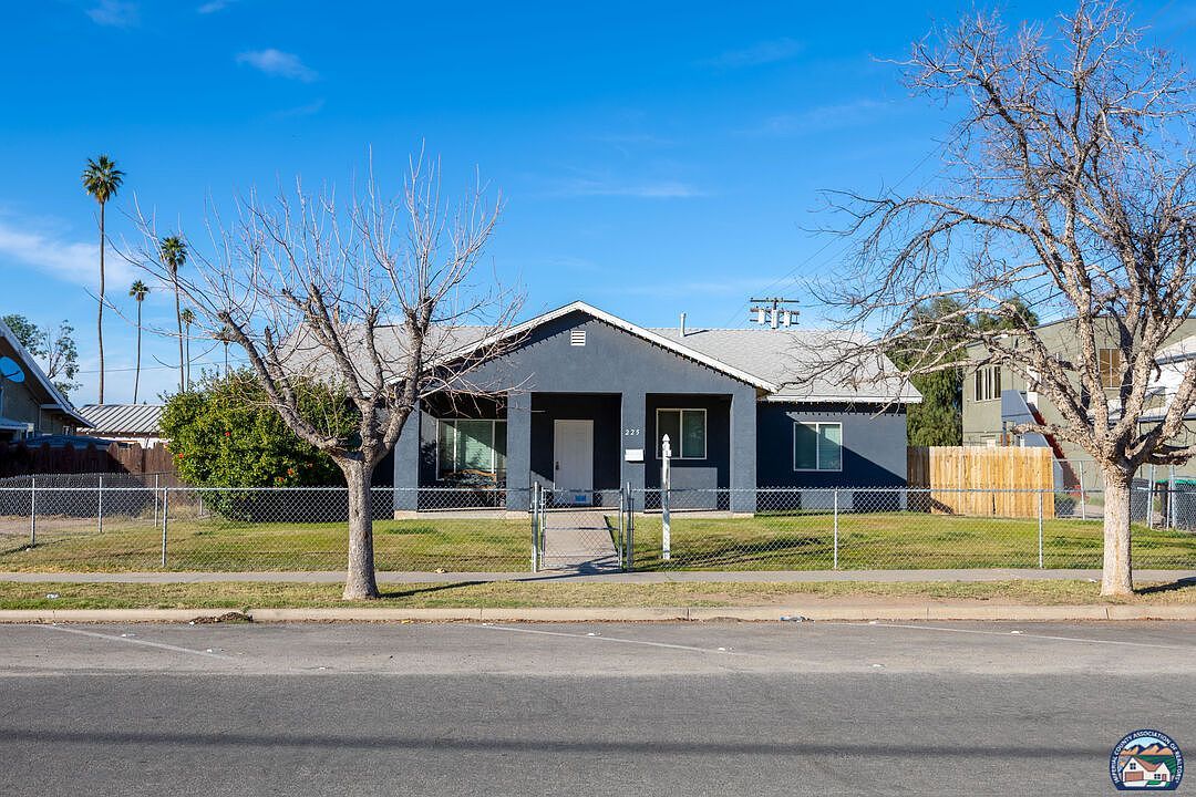 225 W 7th St Holtville, CA 92250 - Thumbnail 4