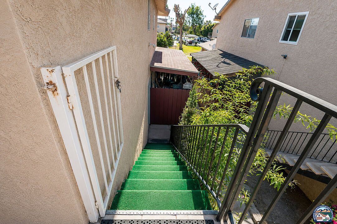 1720 W Brighton Ave Unit D El Centro, CA 92243 - Thumbnail 4