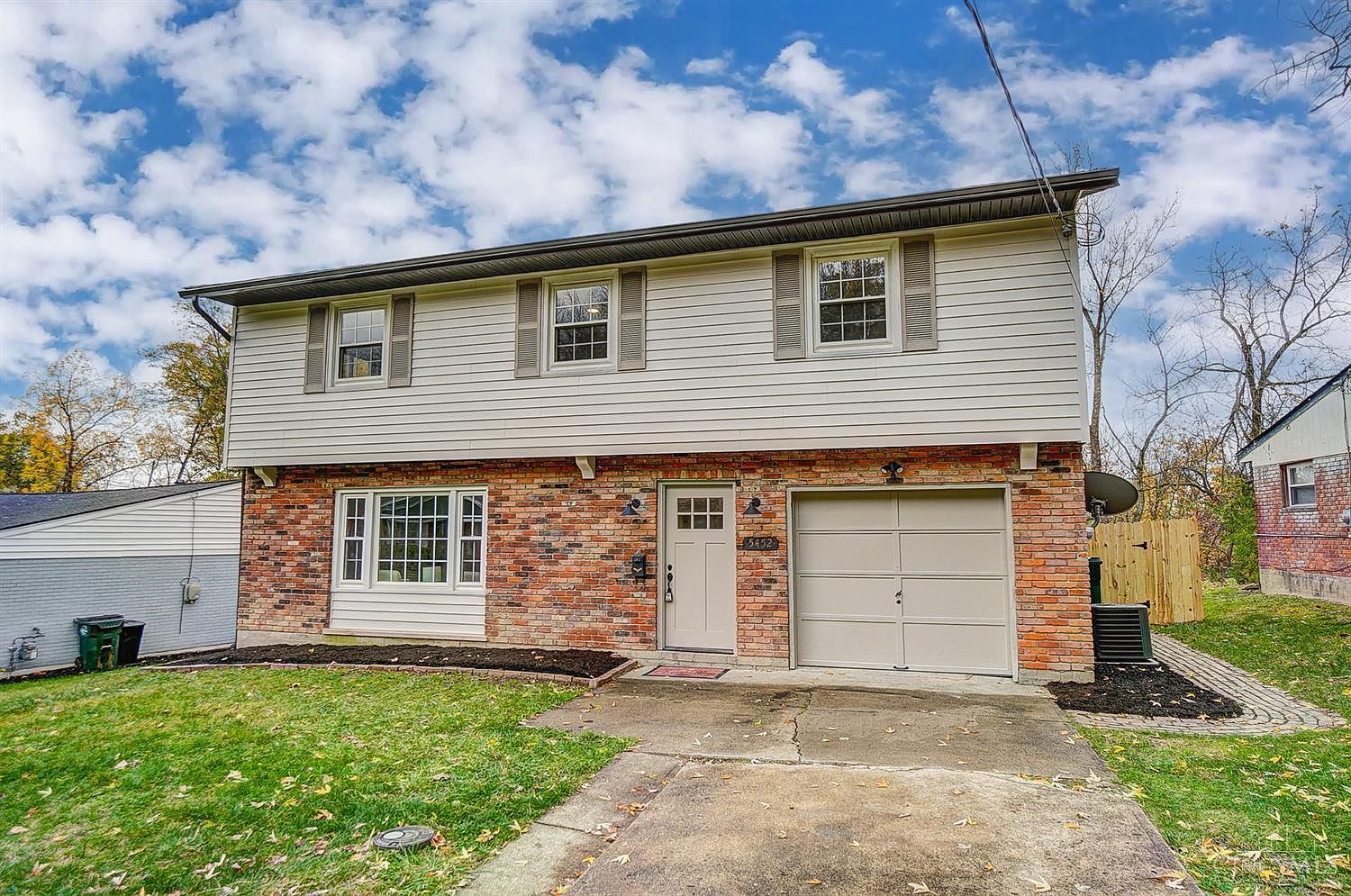 5452 Ehrling Rd Cincinnati, OH 45227 - Thumbnail 4