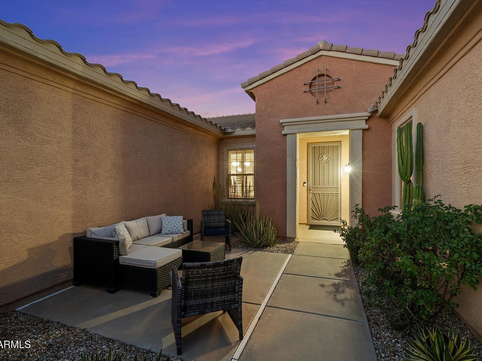 16418 W Desert Lily Dr Surprise, AZ 85387 - Thumbnail 4