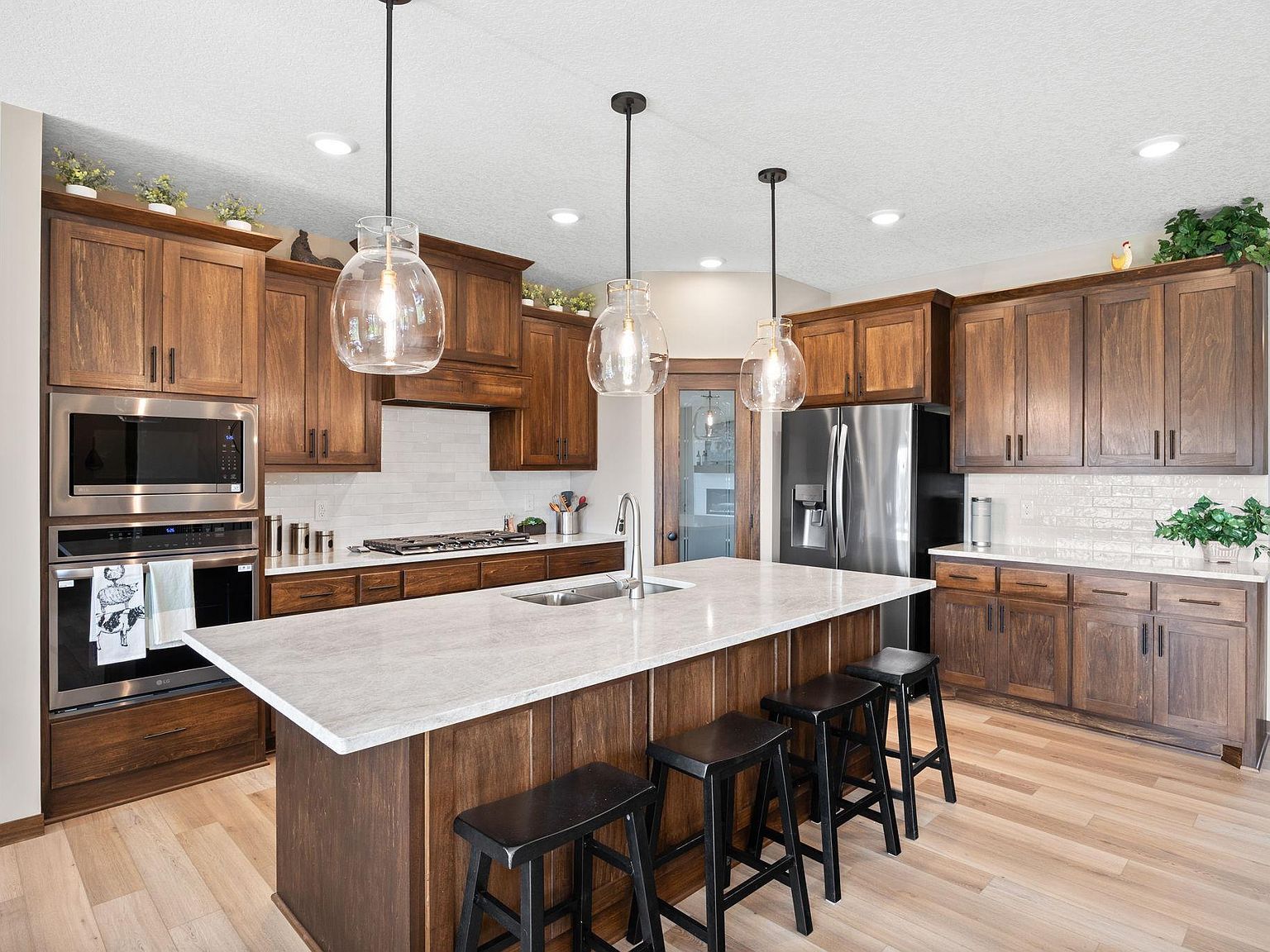 249 3rd St SW Delano, MN 55328 - Thumbnail 4