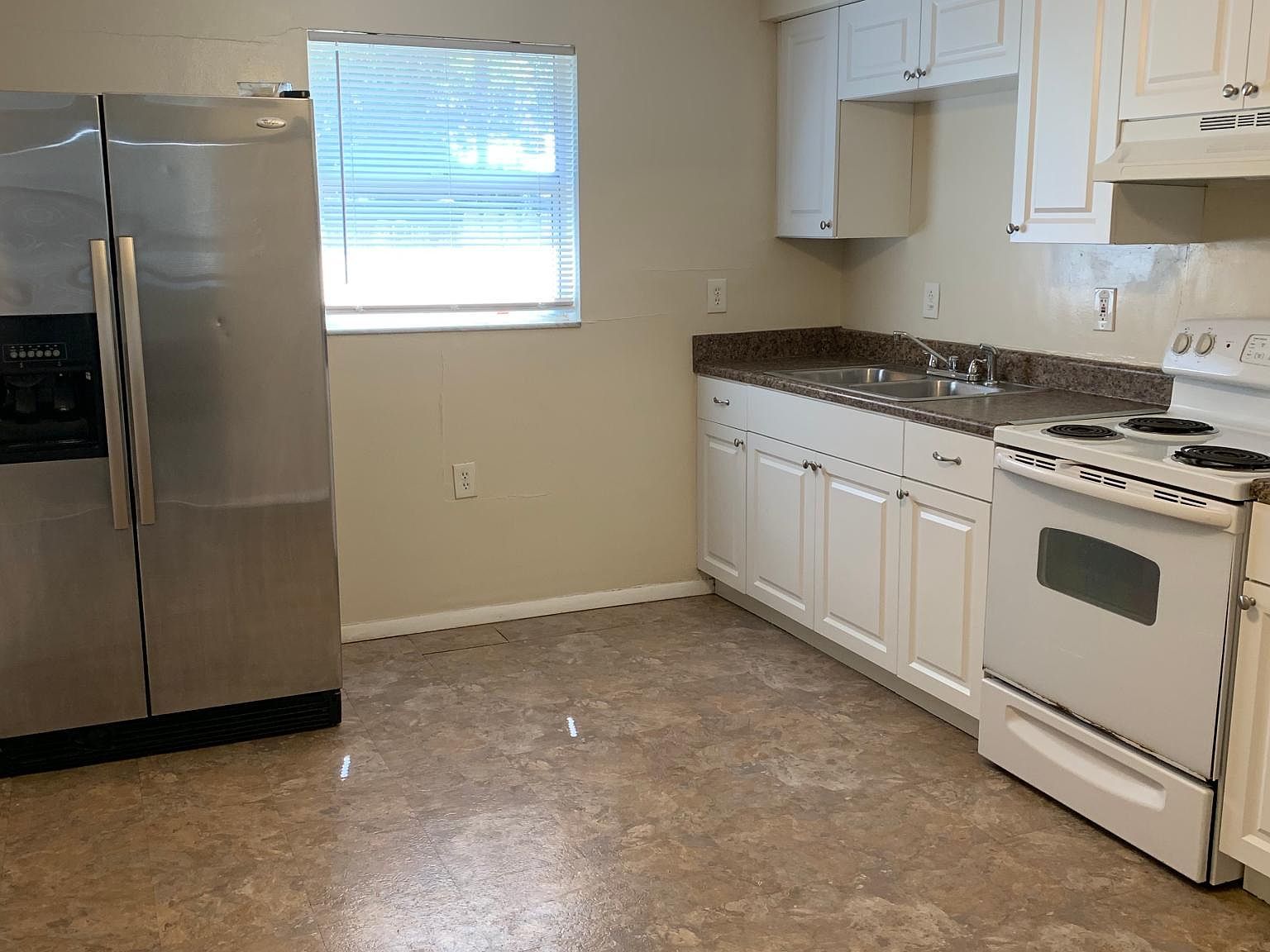 1185 Granada St Clearwater, FL 33755 - Thumbnail 4