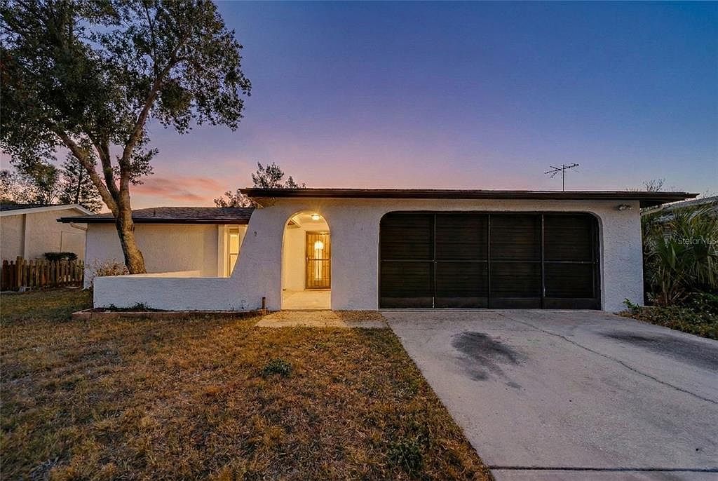 8234 Medford Dr Port Richey, FL 34668 - Thumbnail 4