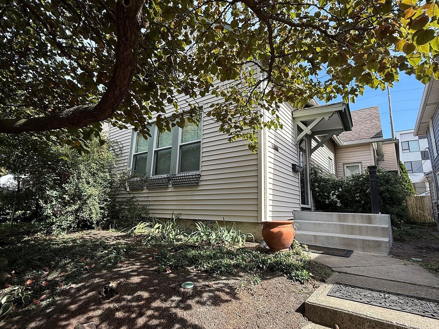 717 S Noble St Indianapolis, IN 46203 - Thumbnail 4