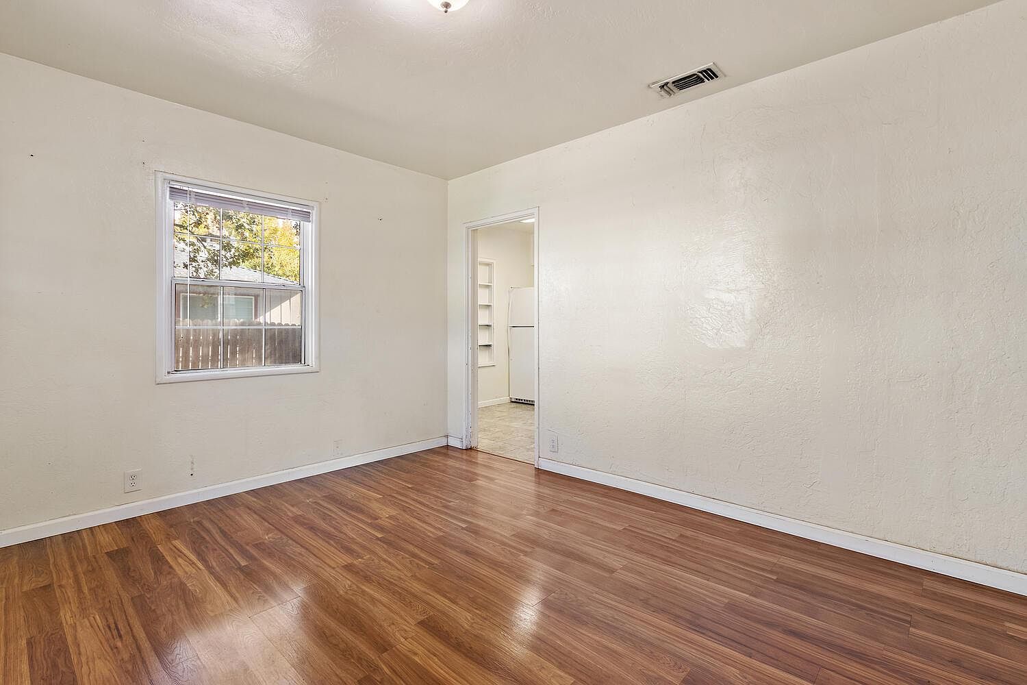 5236 Marconi Ave Carmichael, CA 95608 - Thumbnail 4