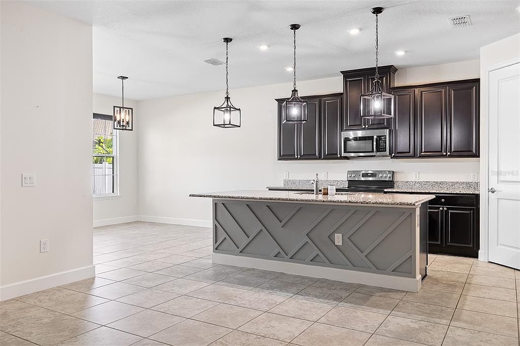 3910 Redfin Pl Kissimmee, FL 34746 - Thumbnail 4