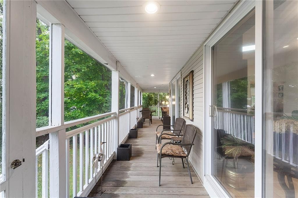 3 Apple Blossom Way West Warwick, RI 02893 - Thumbnail 4