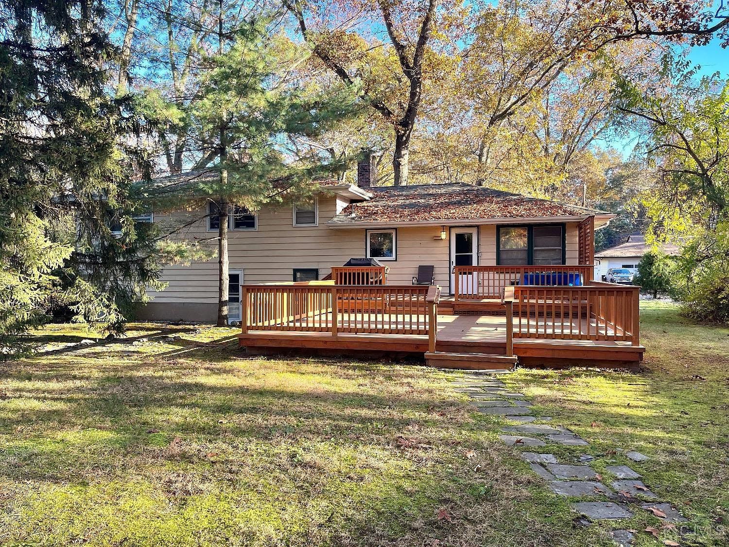 2 Ann Ter Milltown, NJ 08850 - Thumbnail 4