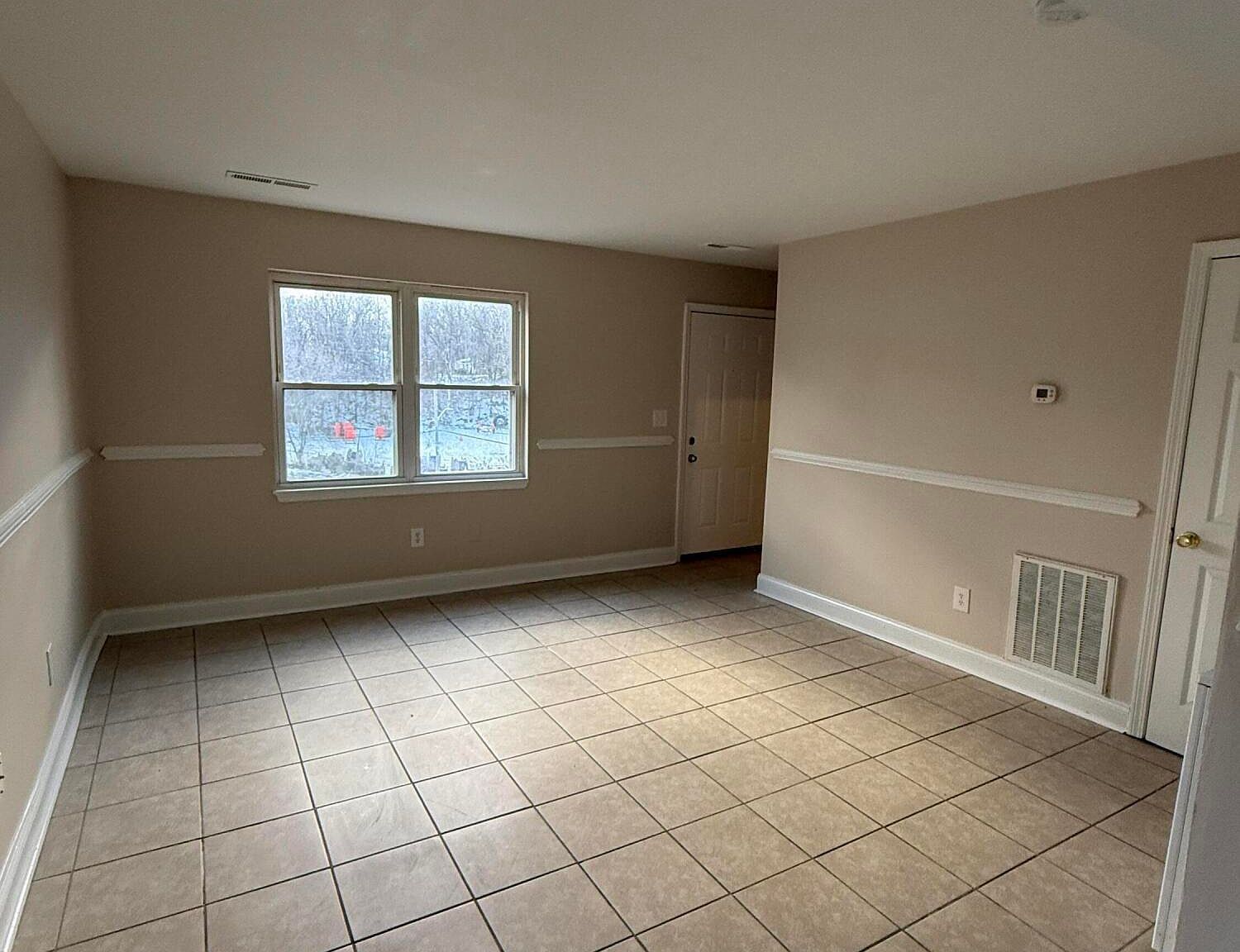 1608 Eastern Ave NE Roanoke, VA 24012 - Thumbnail 4