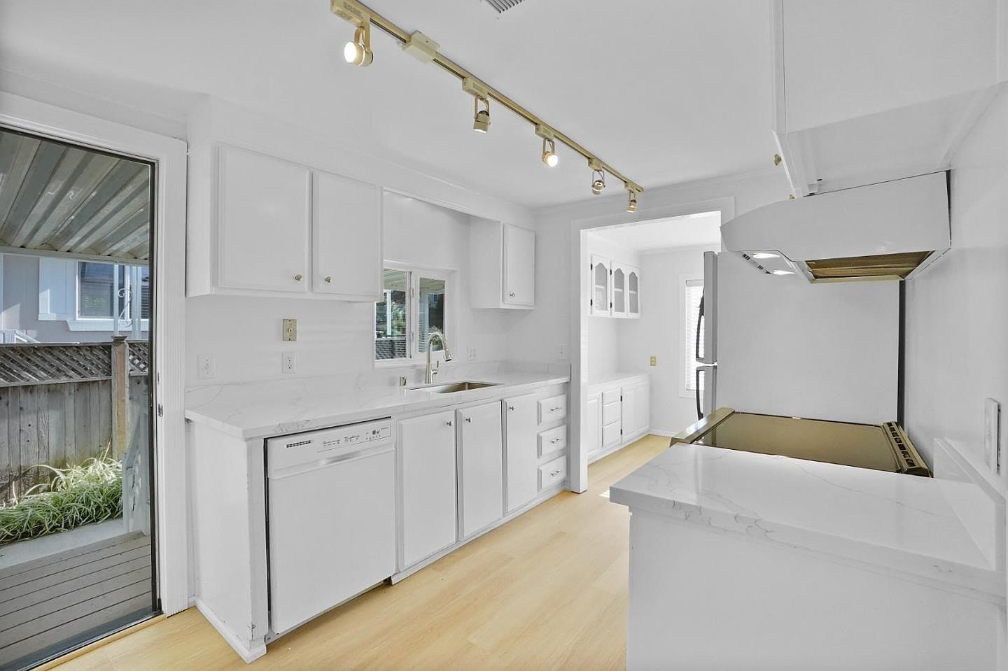 7 Sea Shell Cir #7 Half Moon Bay, CA 94019 - Thumbnail 4