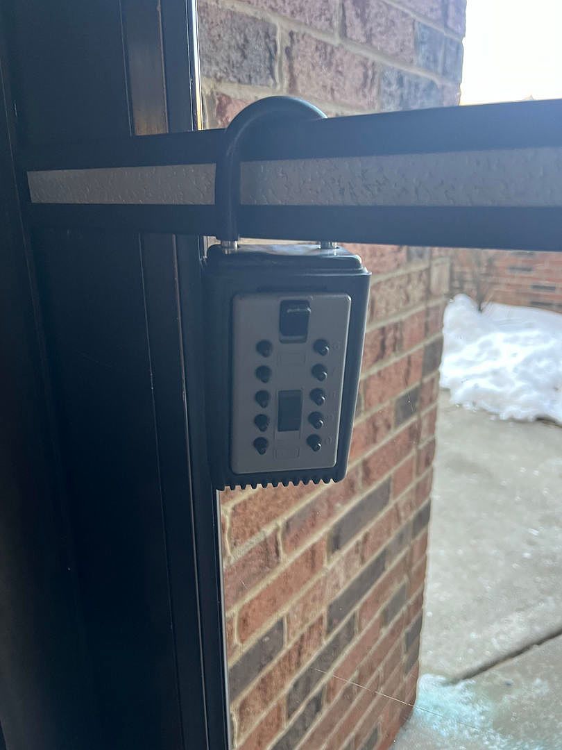 5515 Cromwell Ln APT M2 Oak Forest, IL 60452 - Thumbnail 4