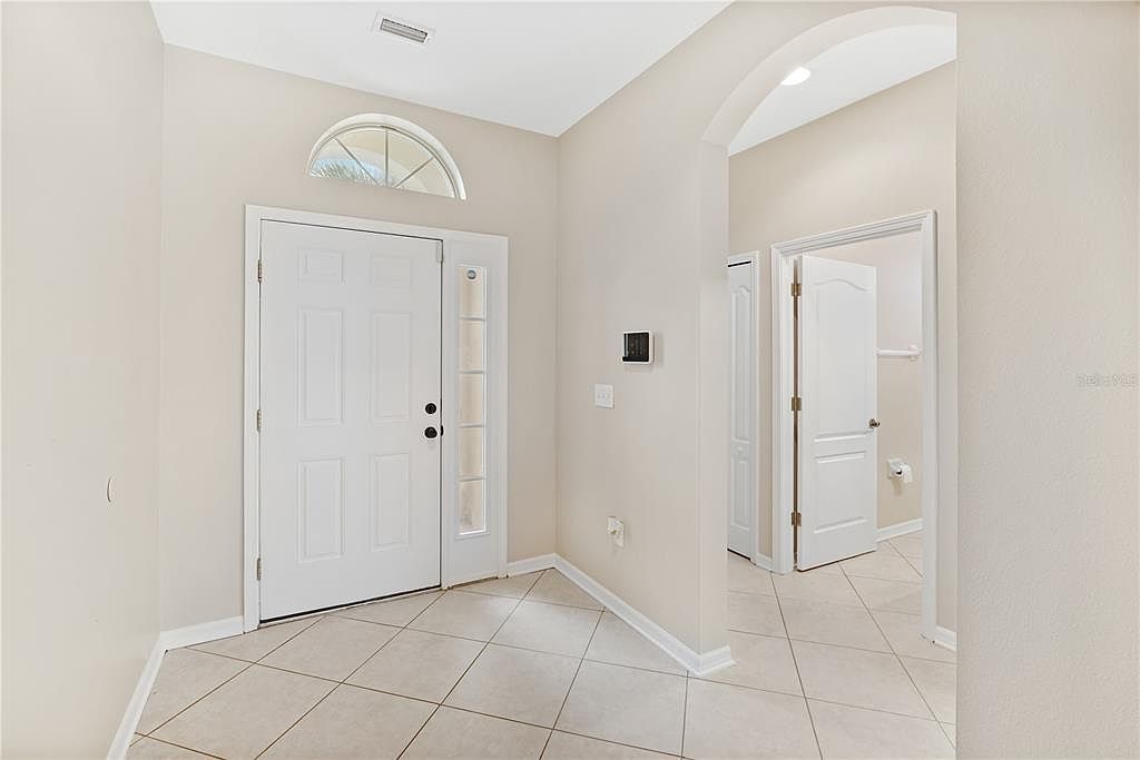 427 Stone Briar Dr Ruskin, FL 33570 - Thumbnail 4