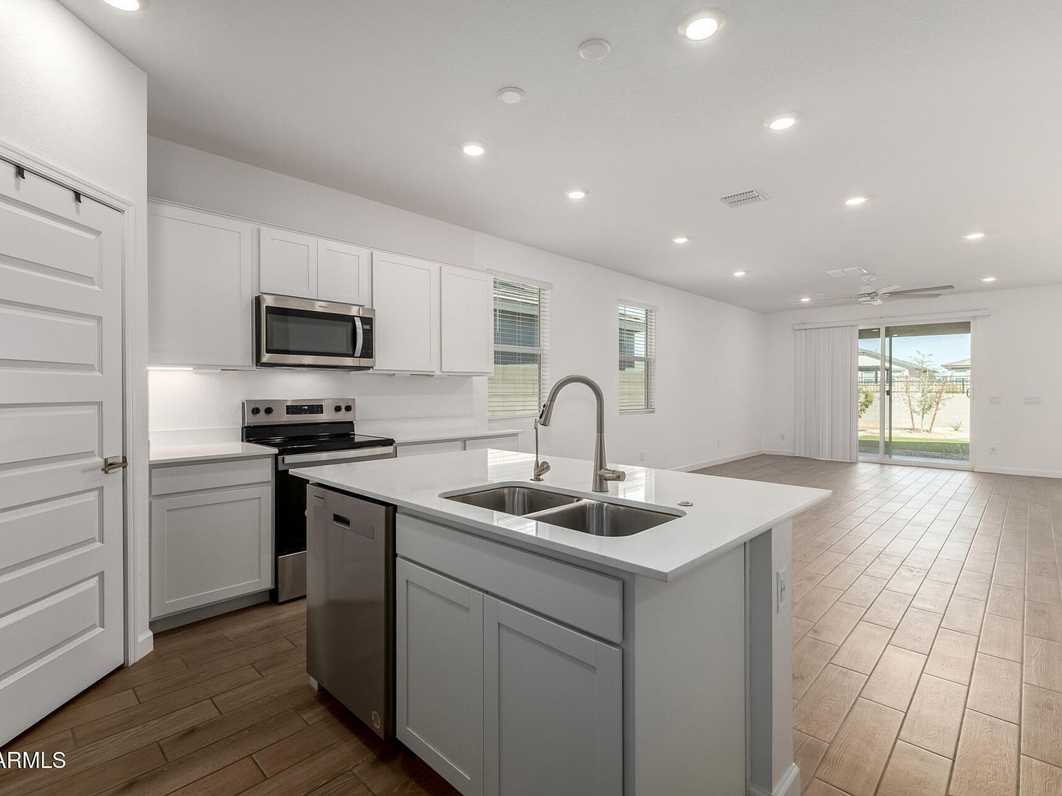 17628 W Mission Ln Waddell, AZ 85355 - Thumbnail 4