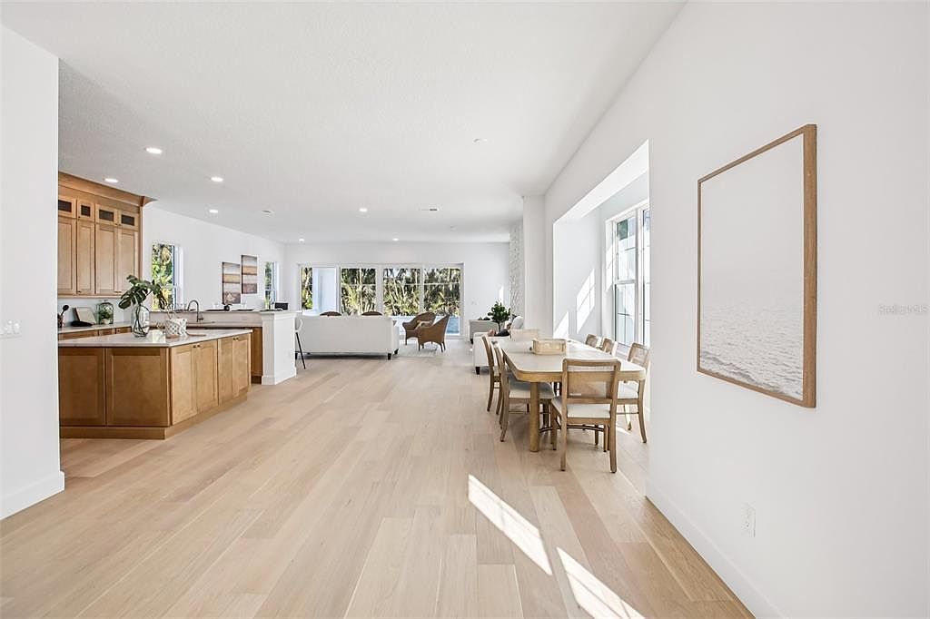 126 Ricardo Way NE Saint Petersburg, FL 33704 - Thumbnail 4