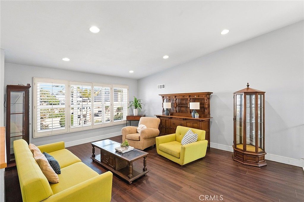 3671 Fuchsia St Seal Beach, CA 90740 - Thumbnail 4