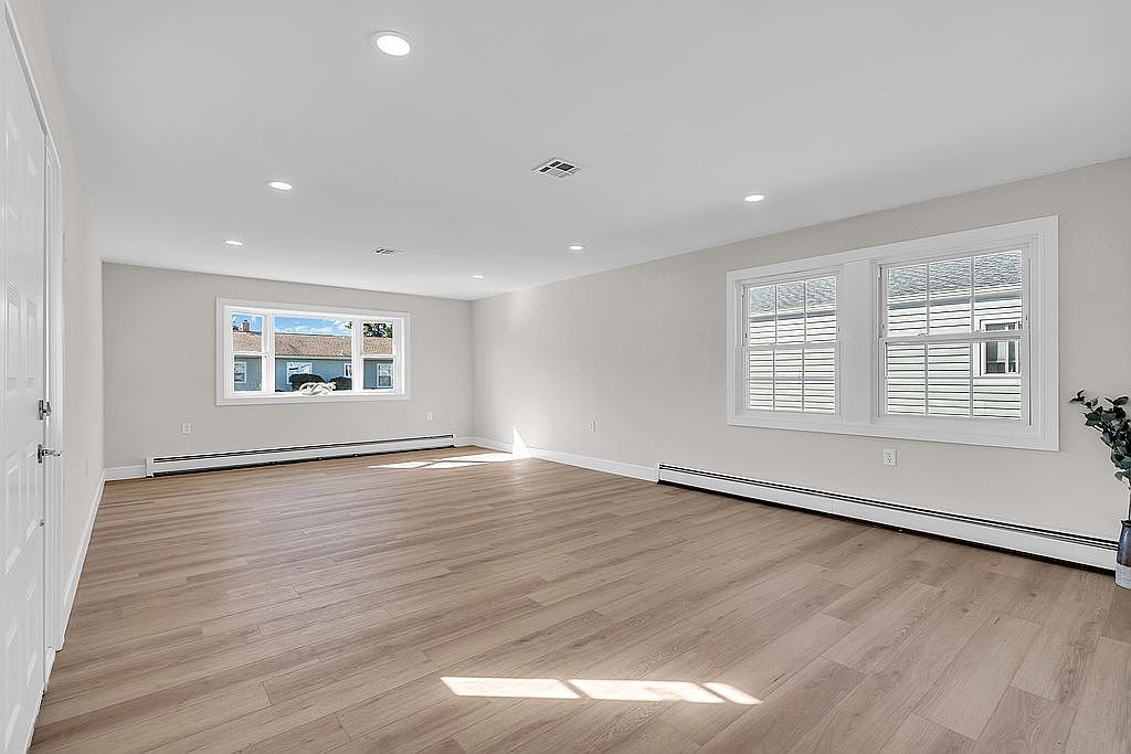 145 Cabrillo Blvd Toms River, NJ 08757 - Thumbnail 4