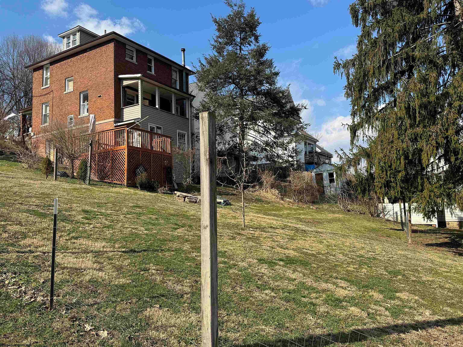 523 S 7th St Clarksburg, WV 26301 - Thumbnail 4