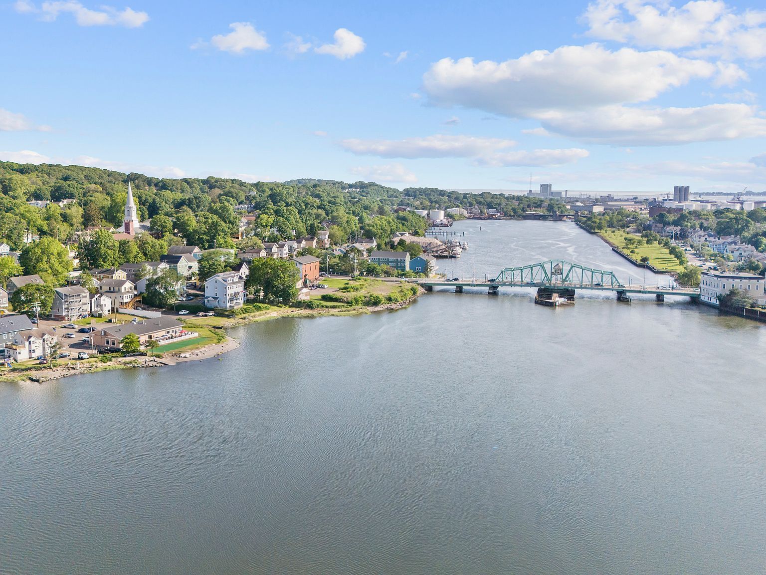 728 Quinnipiac Ave New Haven, CT 06513 - Thumbnail 4