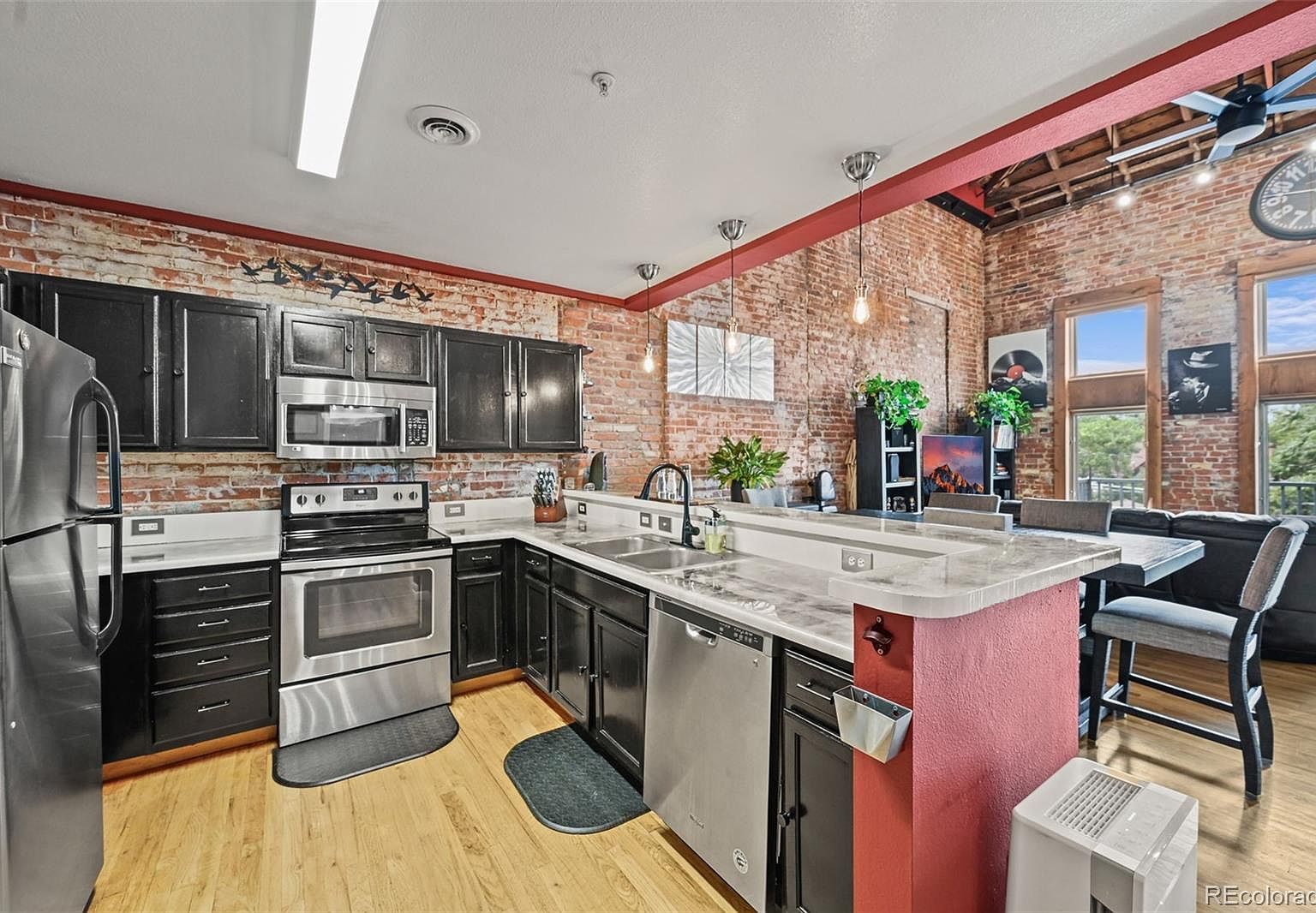 2711 Welton St APT 201 Denver, CO 80205 - Thumbnail 4