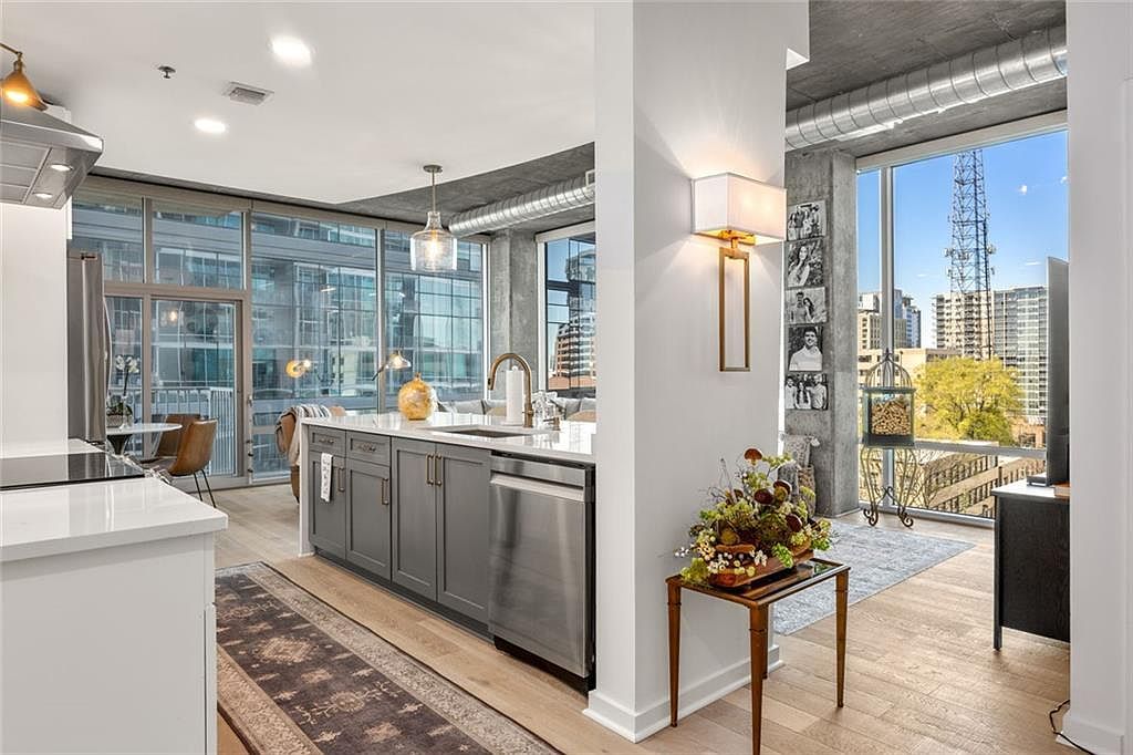 923 Peachtree St NE UNIT 939 Atlanta, GA 30309 - Thumbnail 4