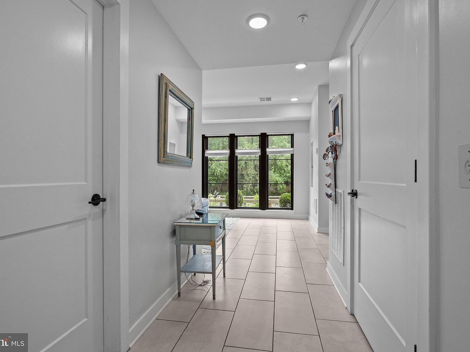 4523 Riverside Way Philadelphia, PA 19127 - Thumbnail 4