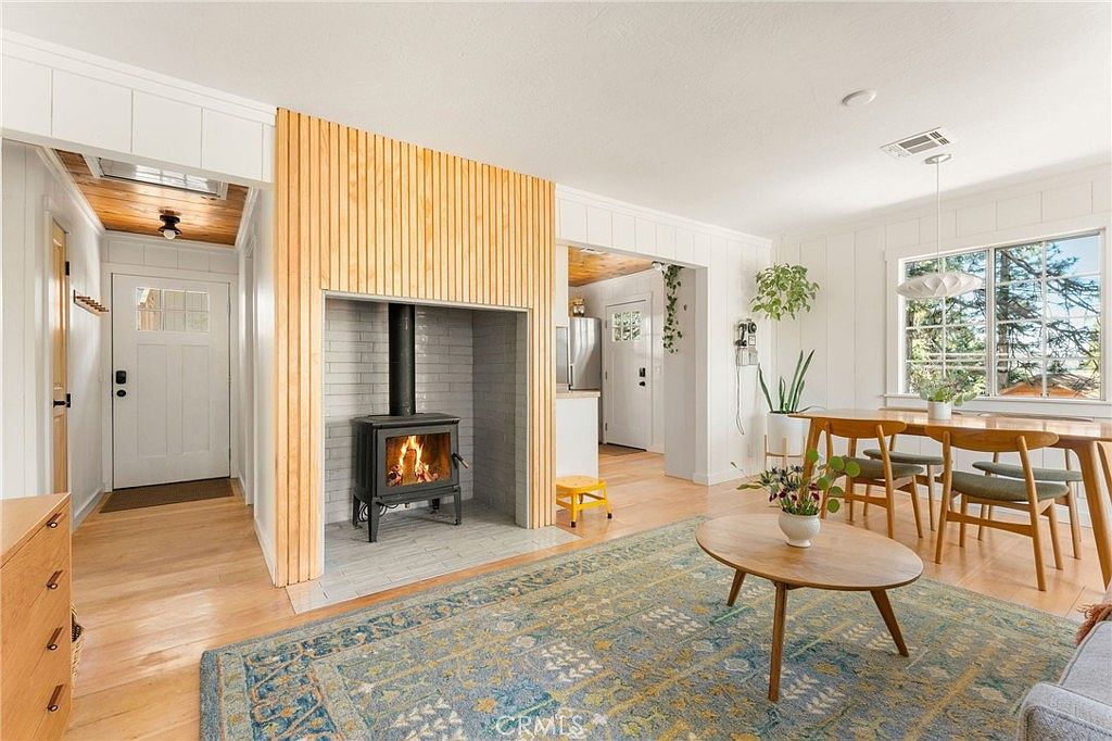 963 Chateau Dr Crestline, CA 92325 - Thumbnail 4