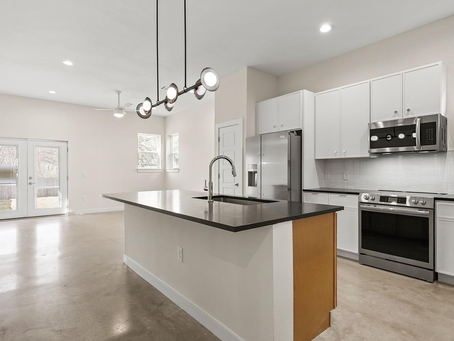 4801 Sara Dr #B Austin, TX 78721 - Thumbnail 4