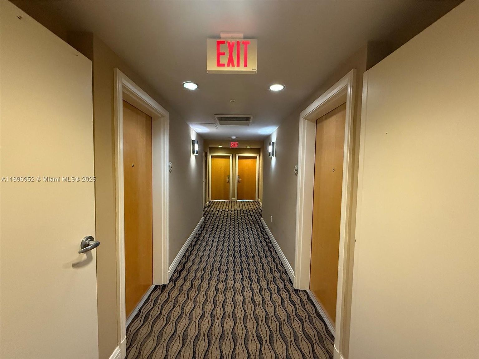 244 Biscayne Blvd APT 3708 Miami, FL 33132 - Thumbnail 4