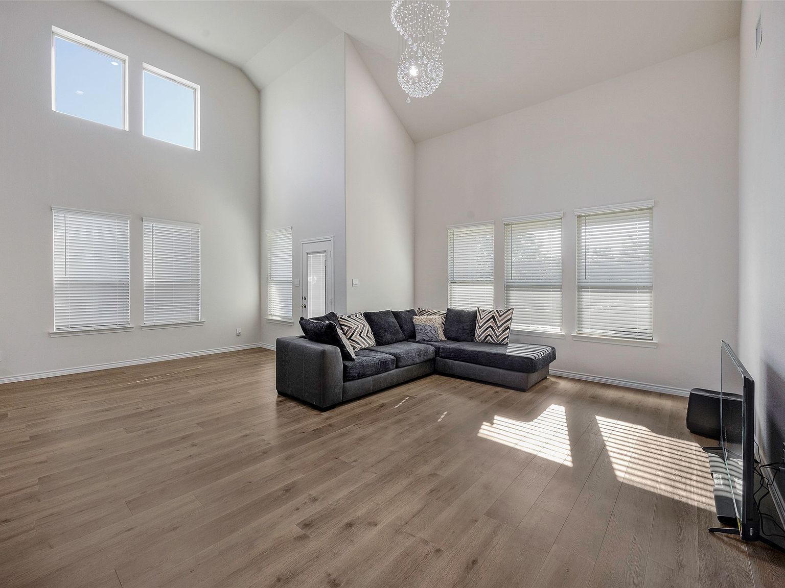 3717 Tracewood Bnd Aubrey, TX 76227 - Thumbnail 4