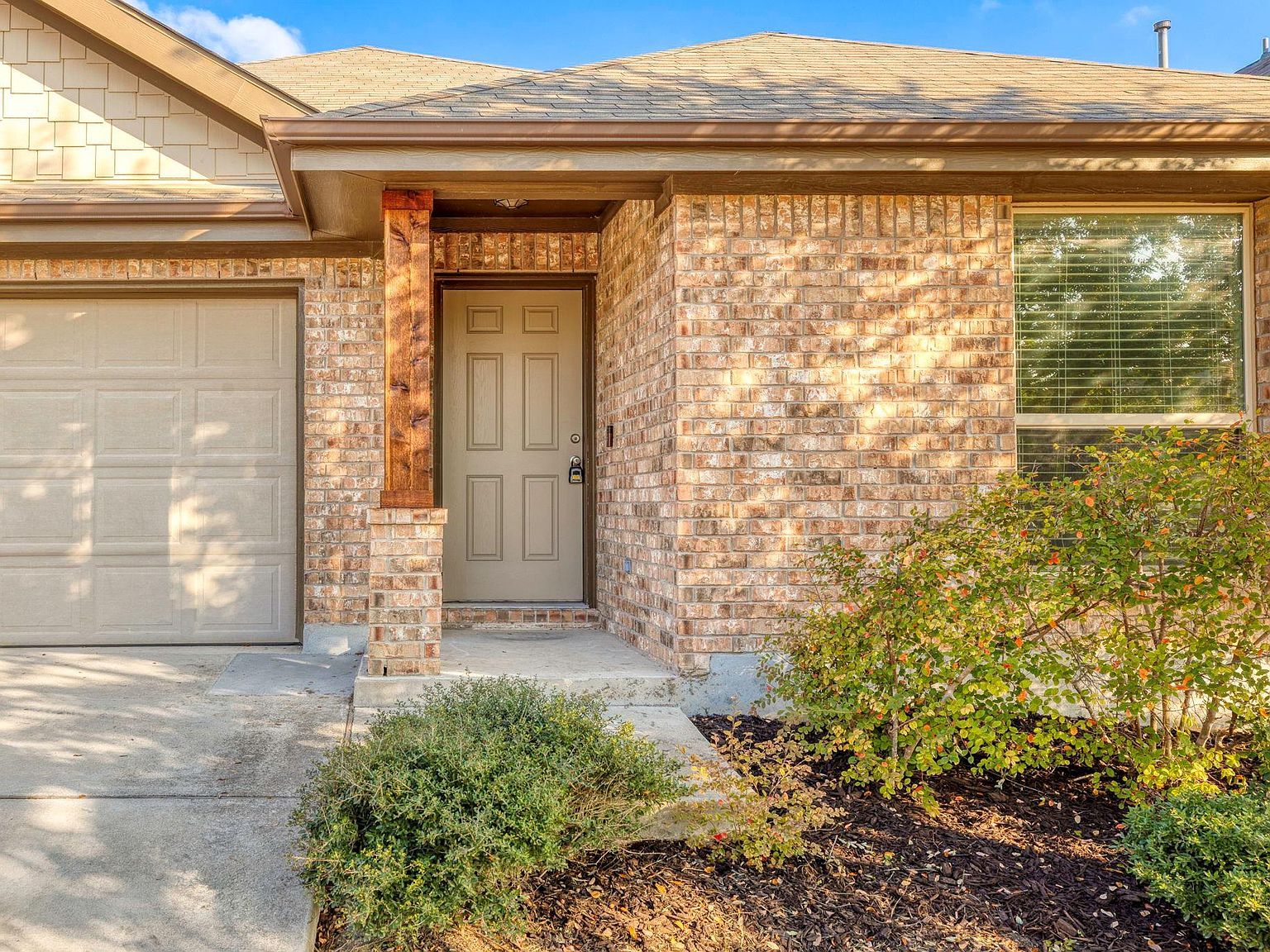 598 Dragon Ridge Rd Buda, TX 78610 - Thumbnail 4