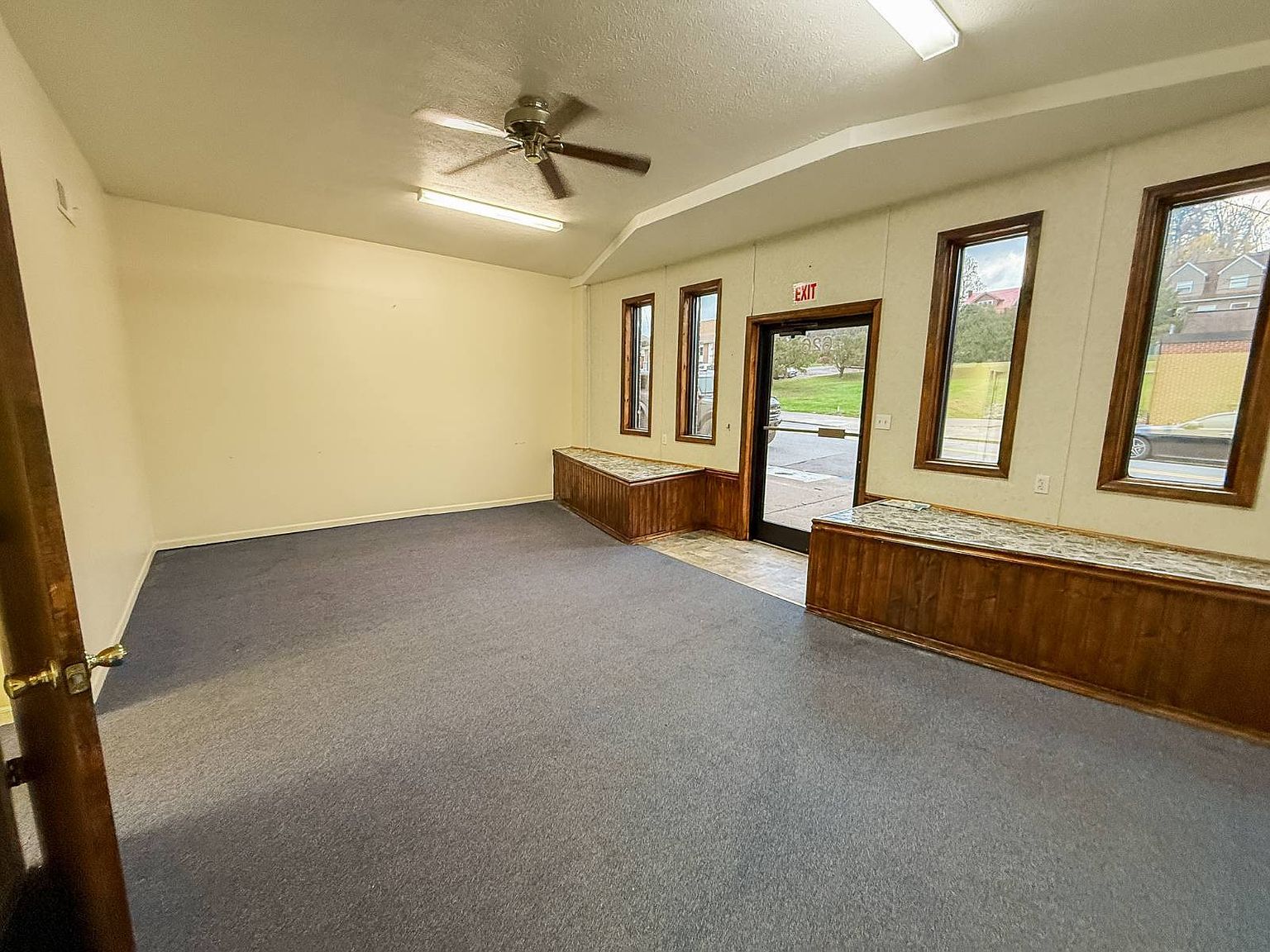 626 Elk St Gassaway, WV 26624 - Thumbnail 4