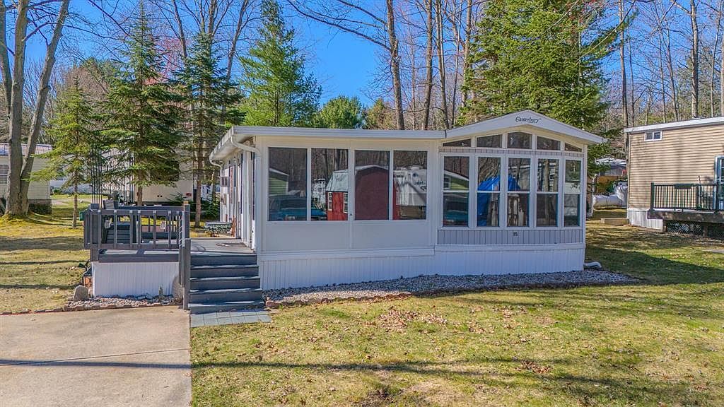 2757 Owens Dr Houghton Lake, MI 48629 - Thumbnail 4