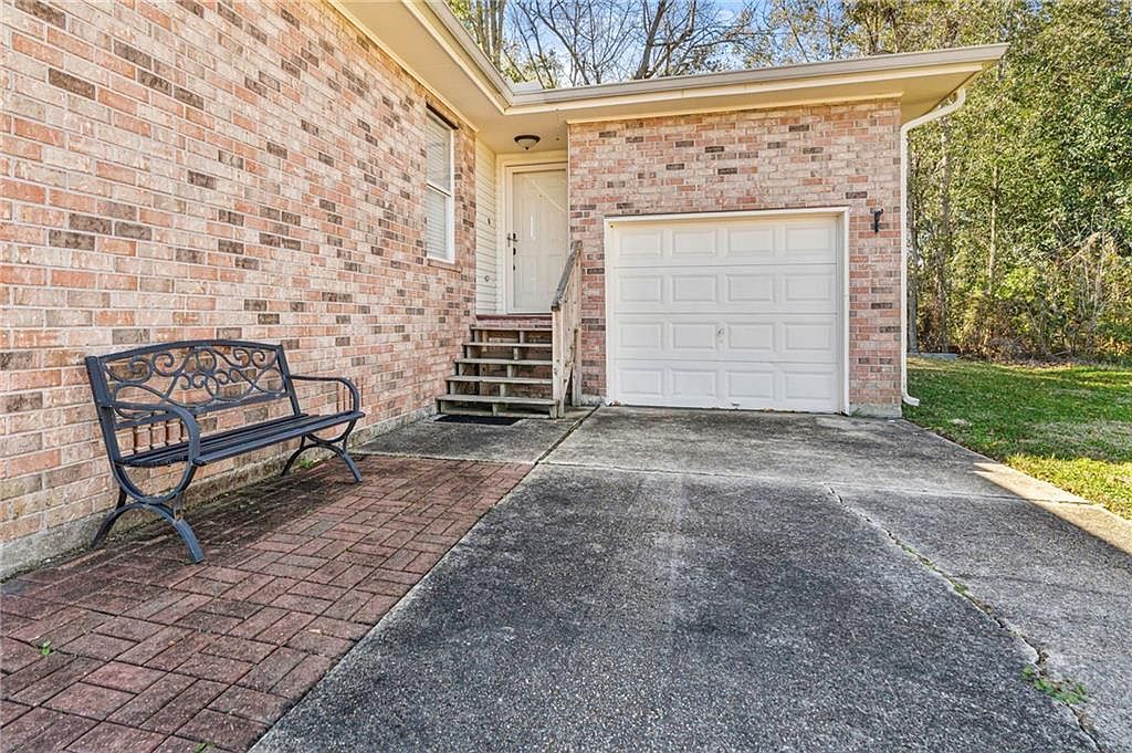 631 Oak St Saint Rose, LA 70087 - Thumbnail 4