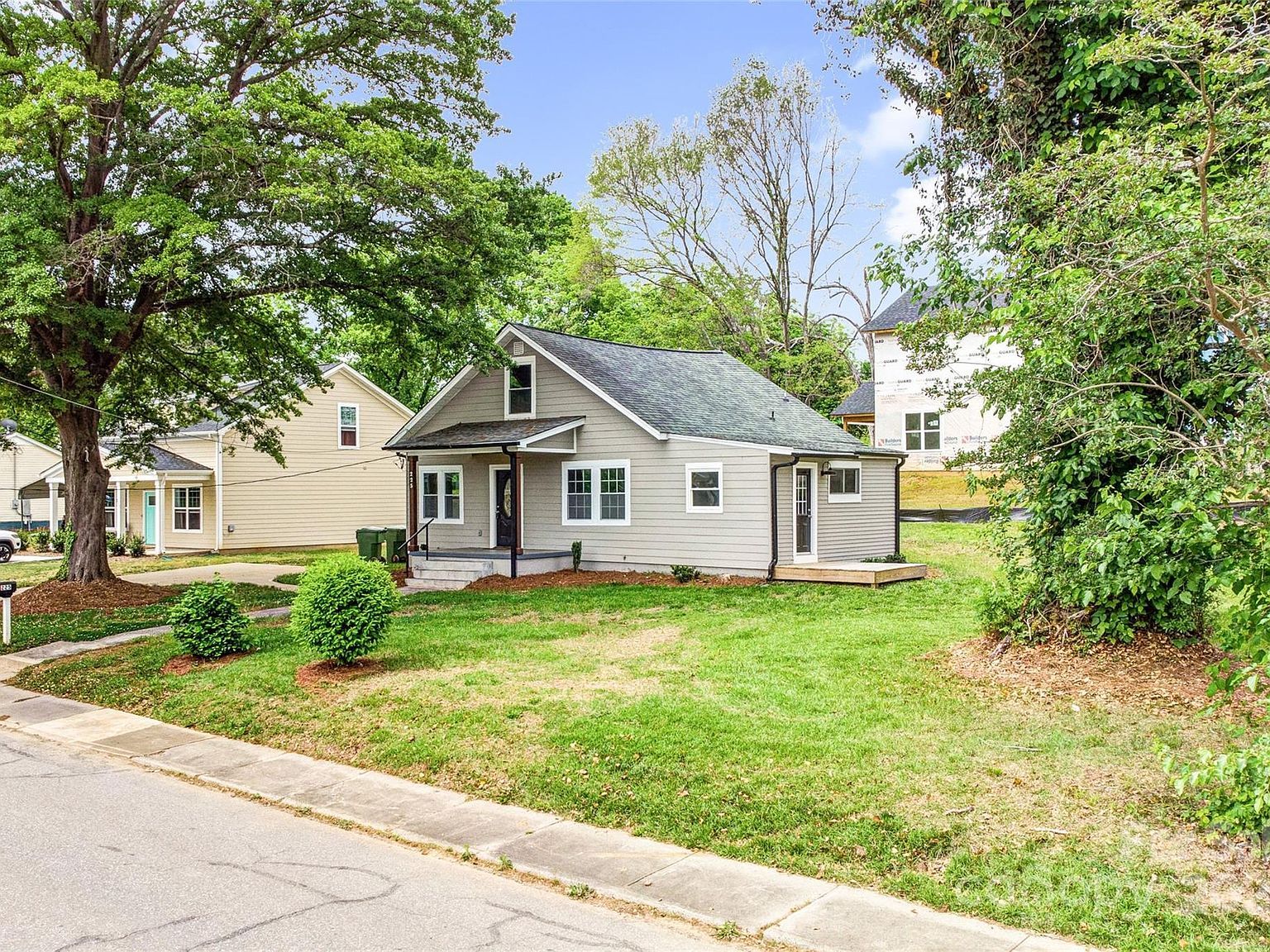 225 N Lee St Mount Holly, NC 28120 - Thumbnail 4