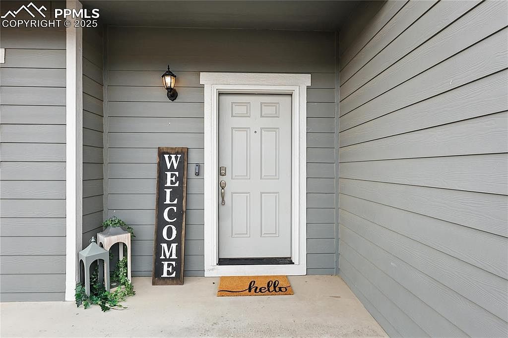 9723 Borderpine Way Colorado Springs, CO 80925 - Thumbnail 4