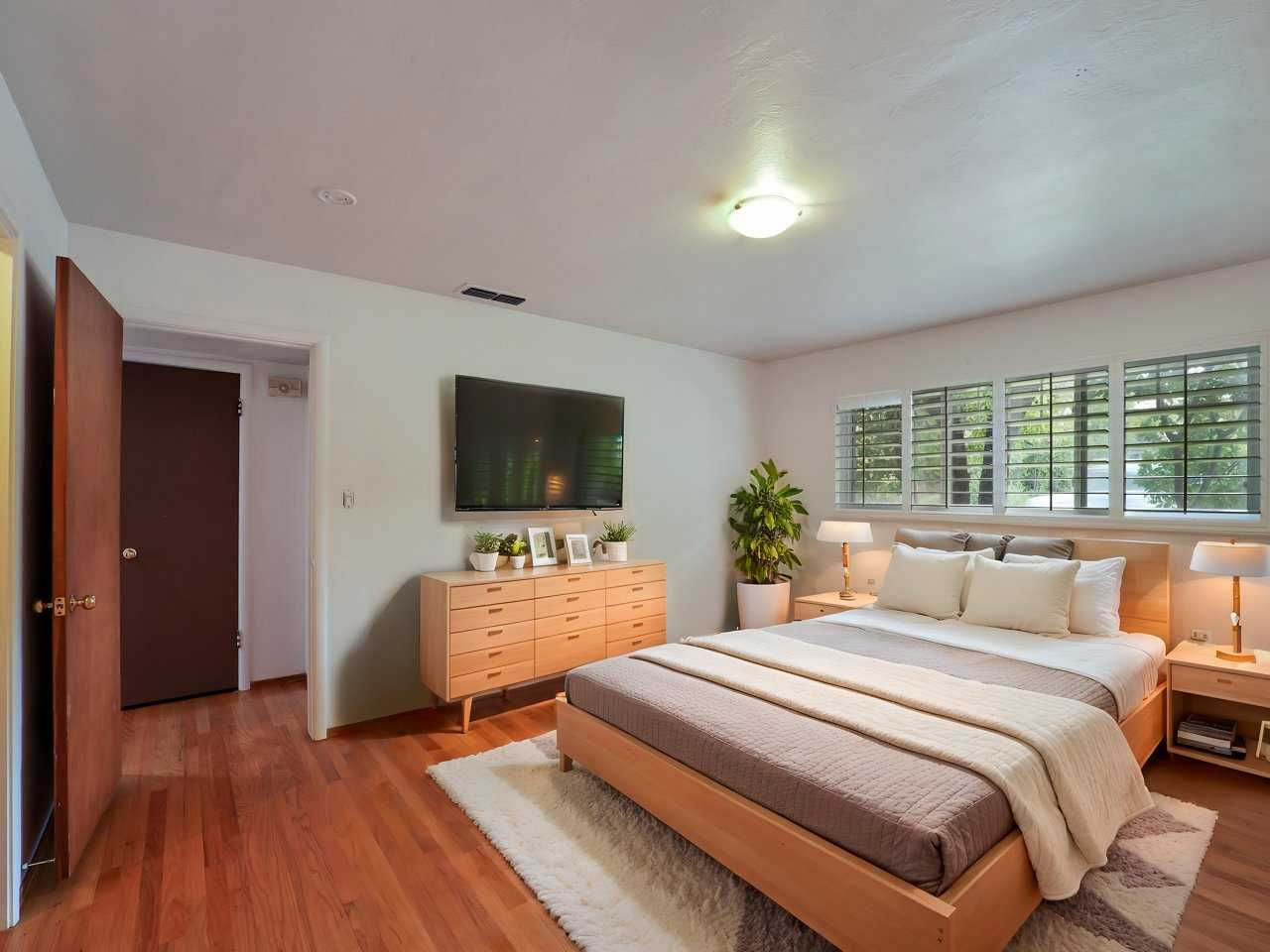 4731 H Street, Sacramento, CA, USA, 95819 - Thumbnail 4