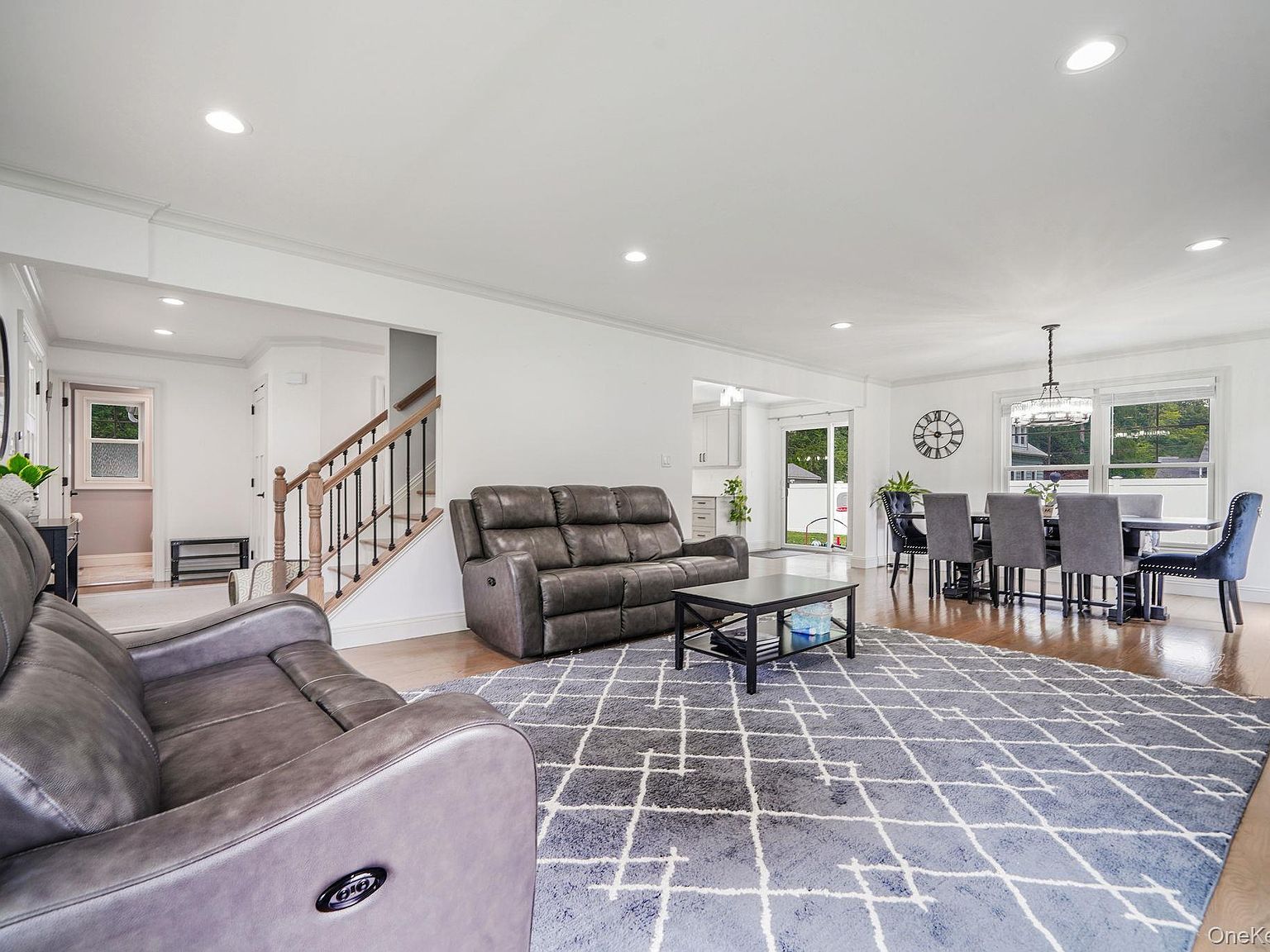 120 4th St Saint James, NY 11780 - Thumbnail 4