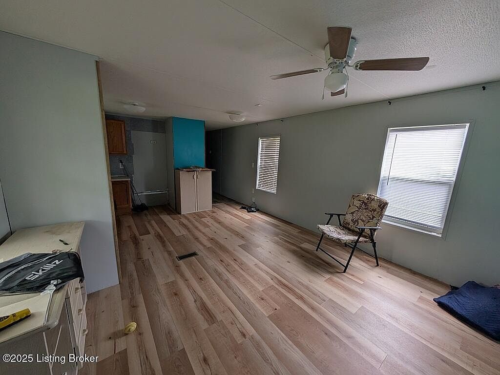 765 E Marshfield Rd Scottsburg, IN 47170 - Thumbnail 4